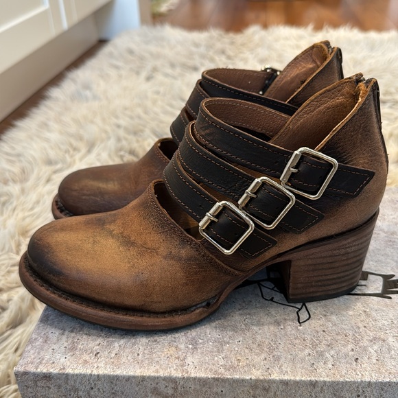 EUC Freebird Dawson in Cognac, size 6 - Picture 4 of 6